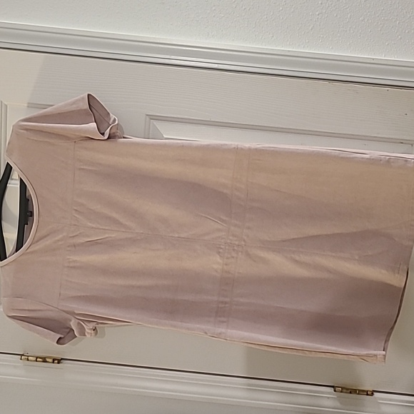 Elegant Pink Dress - Picture 2 of 9